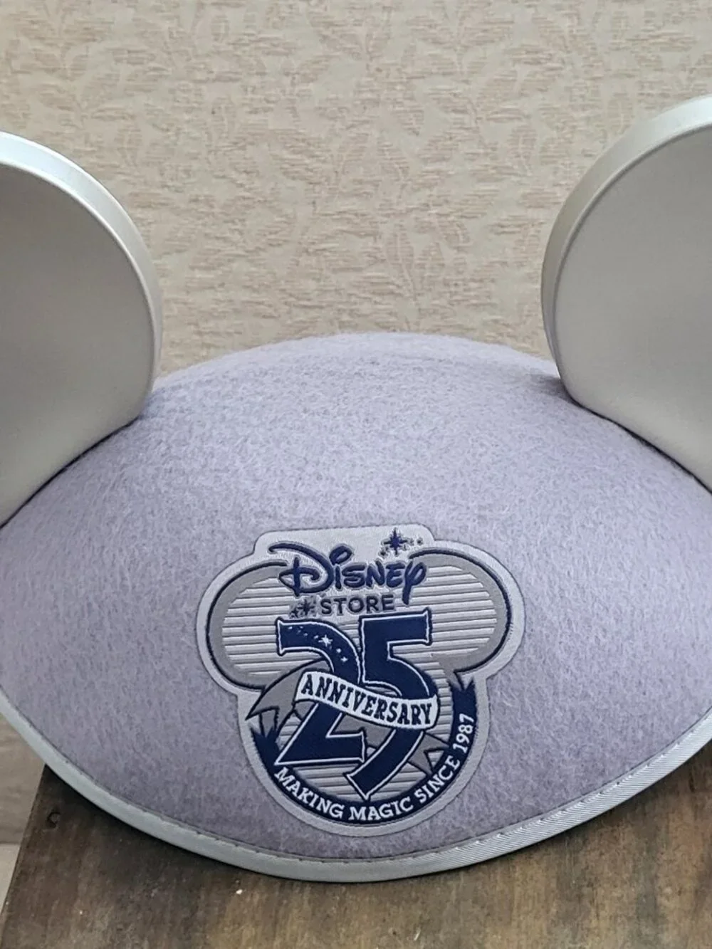 Walt Disney 2012 Mickey Mouse Disney Store 25th Anniversary Ears Hat